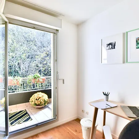 Spacieuse Et Calme, Chez Citizen Q Homestay *